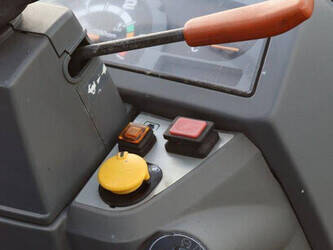 2010-iseki-tm-3265-1441429-46500947