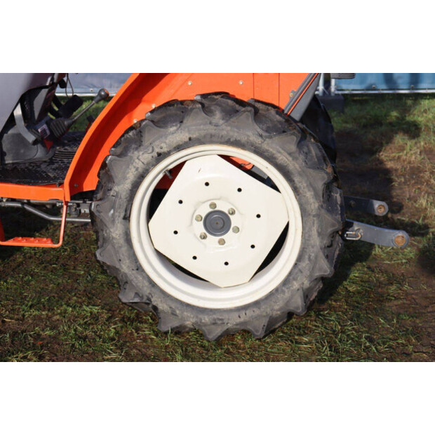 كوبوتا Grandel GL200-46501095