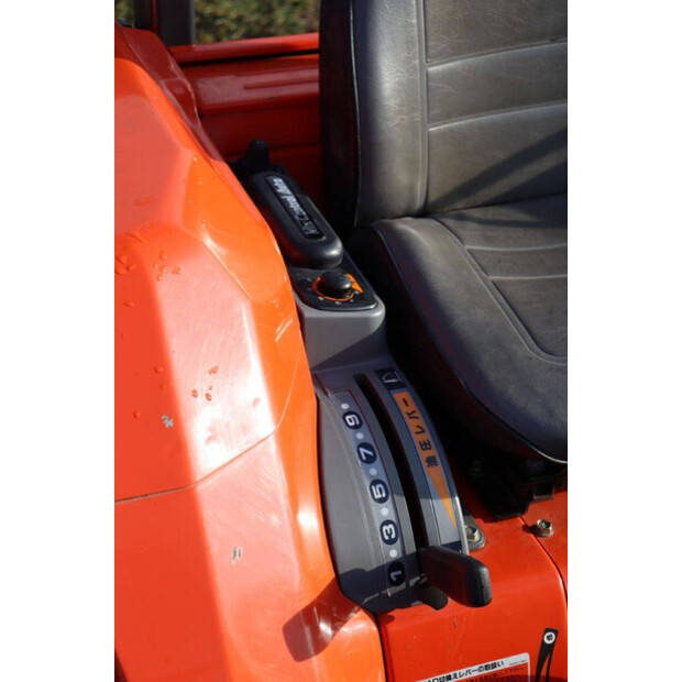 كوبوتا Grandel GL200-46501124