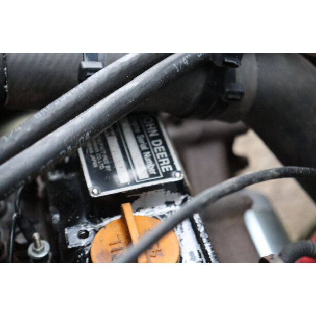 2004 جون دير GATOR HPX-46501196