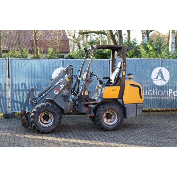 2011 GiANT V452T-46501477