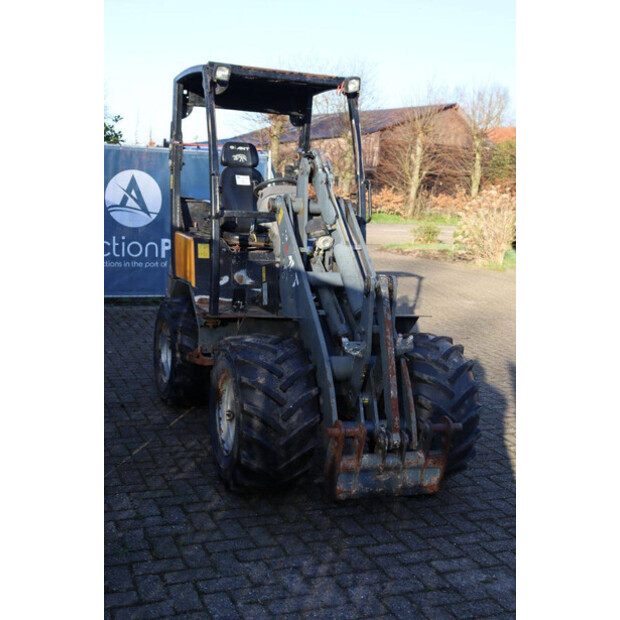 2011 GiANT V452T-46501483