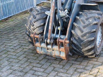 2011-giant-v452t-46501487