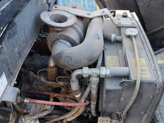 2011-giant-v452t-46501495