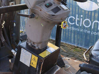 2011-giant-v452t-46501500