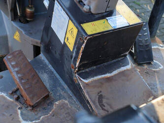 2011-giant-v452t-46501502