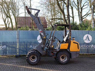 2011-giant-v452t-46501511