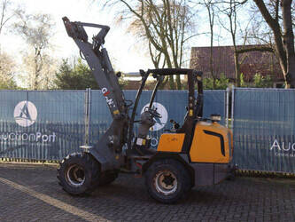 2011-giant-v452t-46501513