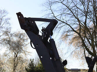 2011-giant-v452t-46501514