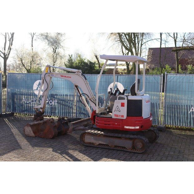 2020 TAKEUCHI TB23R-46501584