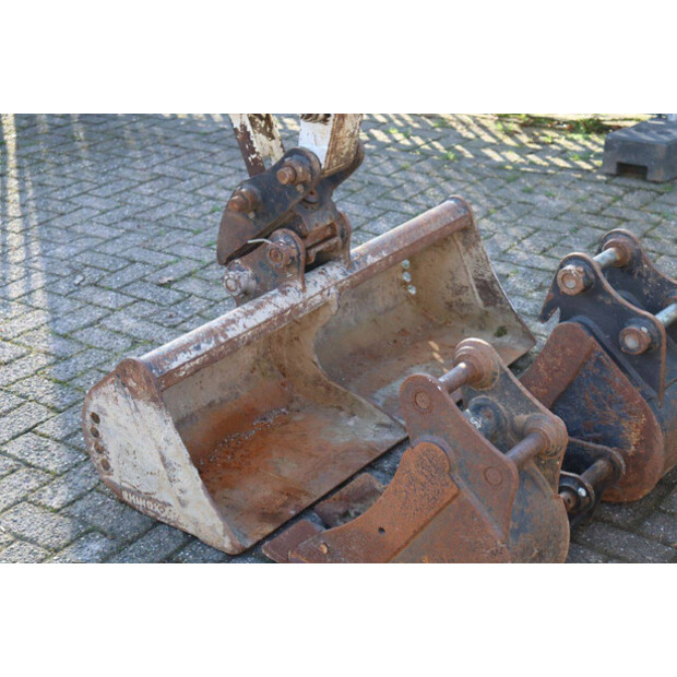 2020 TAKEUCHI TB23R-46501596