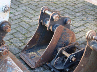 2020-takeuchi-tb23r-1441450-46501603