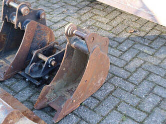 2020-takeuchi-tb23r-1441450-46501604