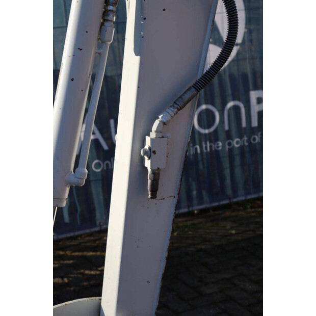 2020 TAKEUCHI TB23R-46501605