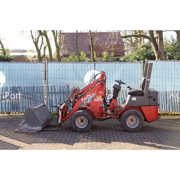 2004 FUCHS F853H-46501638