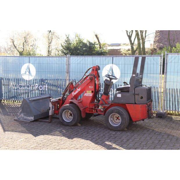 2004 FUCHS F853H-46501639