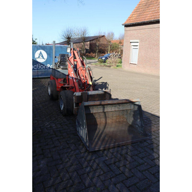 2004 FUCHS F853H-46501643