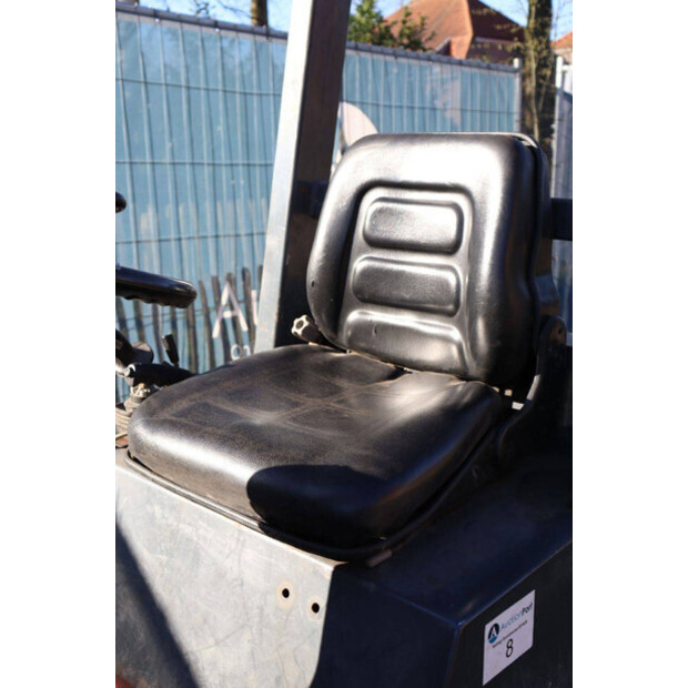 2004 FUCHS F853H-46501662