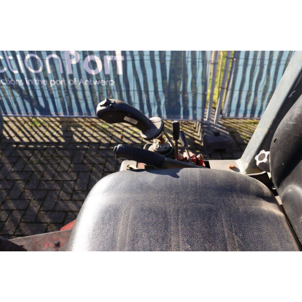 2004 FUCHS F853H-46501666