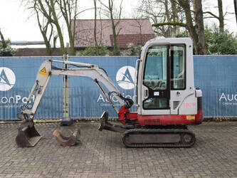 2001-takeuchi-tb016-1441453-46501699