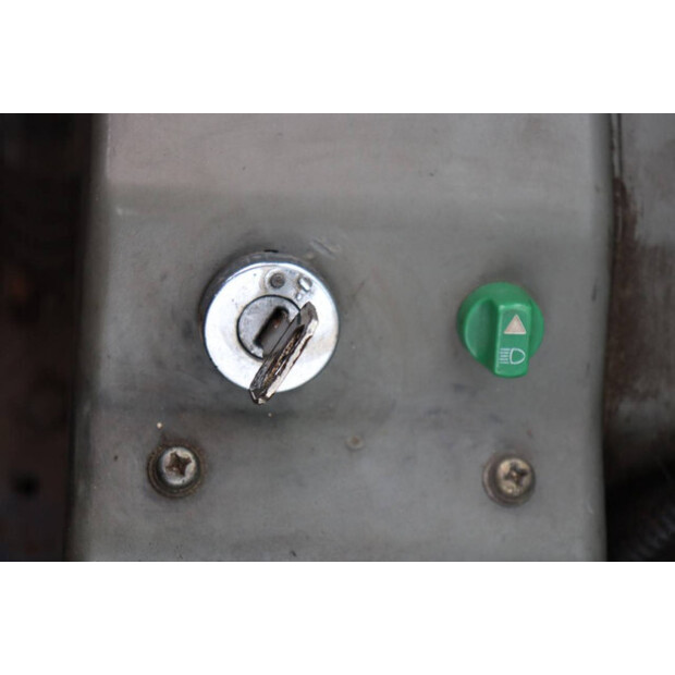 2001 TAKEUCHI TB016-46501732