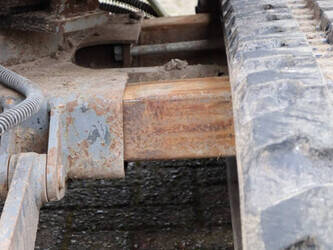 2001-takeuchi-tb016-1441453-46501740