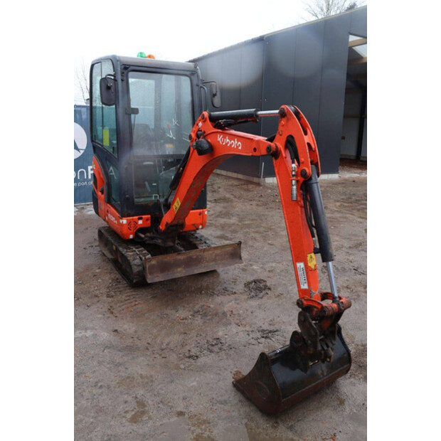 2018 كوبوتا KX015-4-46502125