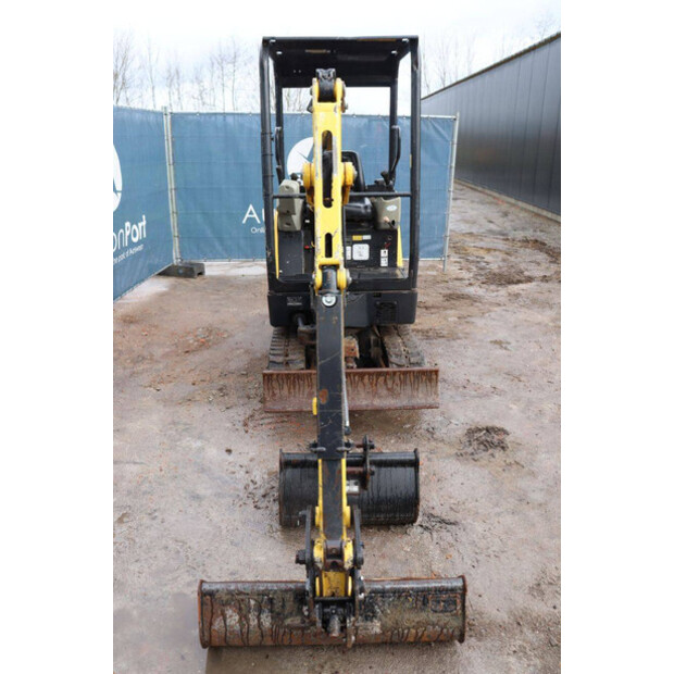 2016 يانمار SV16-46502175