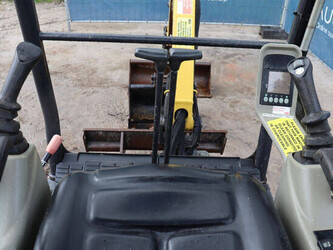 2016-yanmar-sv16-1441465-46502199