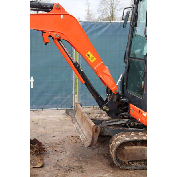 2016 كوبوتا U27-4-46502228