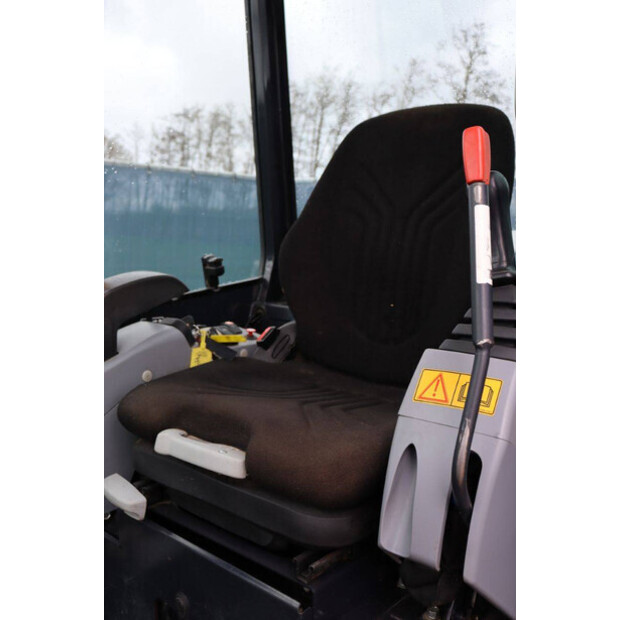 2016 كوبوتا U27-4-46502253