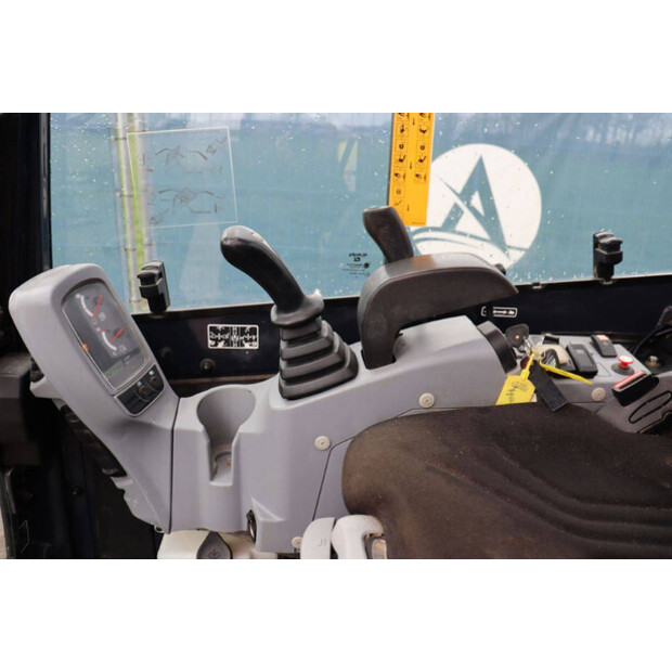 2016 كوبوتا U27-4-46502257