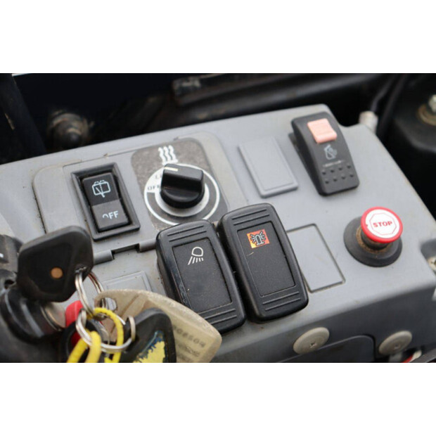 2016 كوبوتا U27-4-46502264