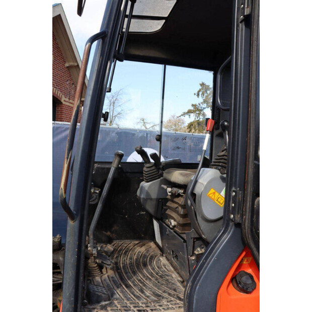 2015 كوبوتا KX121-3α-46502409