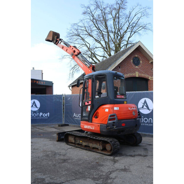 2015 كوبوتا KX121-3α-46502427