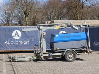 Image de TOURS D'ÉCLAIRAGE Atlas-Copco QAX 12 400V-3 À vendre à Nigéria