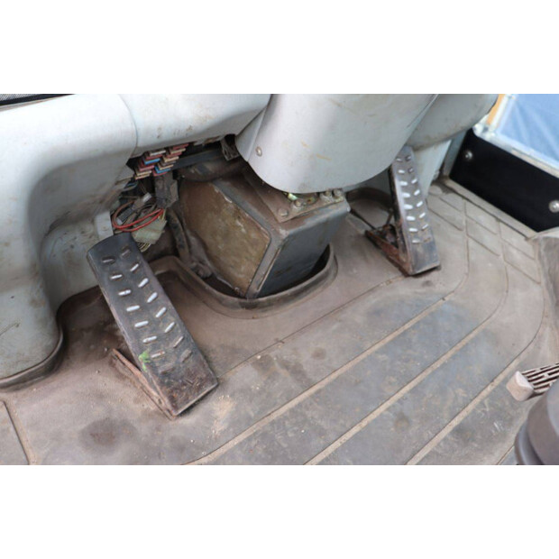 2006 كرامر 480-46502668