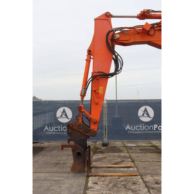 2016 Hitachi ZX140W-5B-46502730