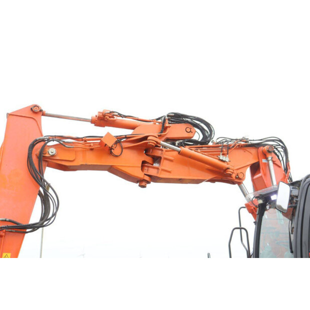 2016 Hitachi ZX140W-5B-46502731