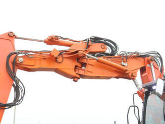 2016-hitachi-zx140w-5b-1441482-46502731