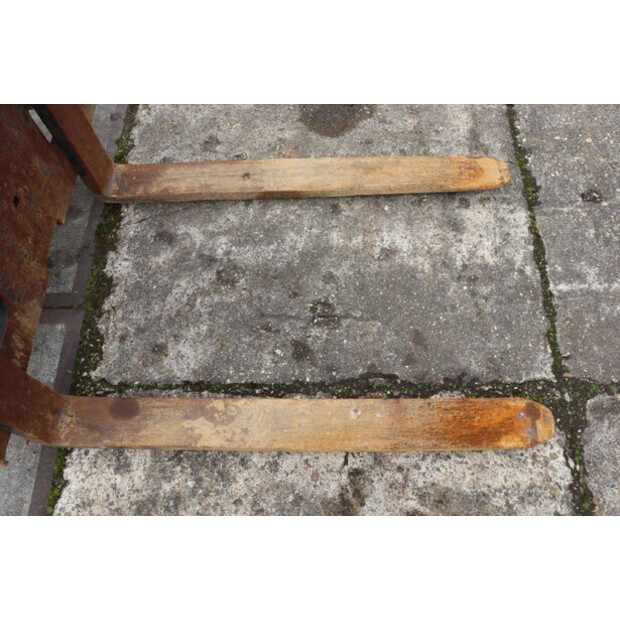 2016 Hitachi ZX140W-5B-46502733