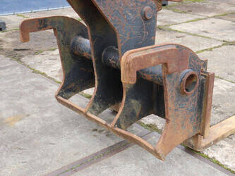 2016-hitachi-zx140w-5b-1441482-46502735