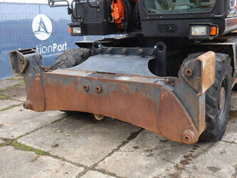 2016-hitachi-zx140w-5b-1441482-46502737