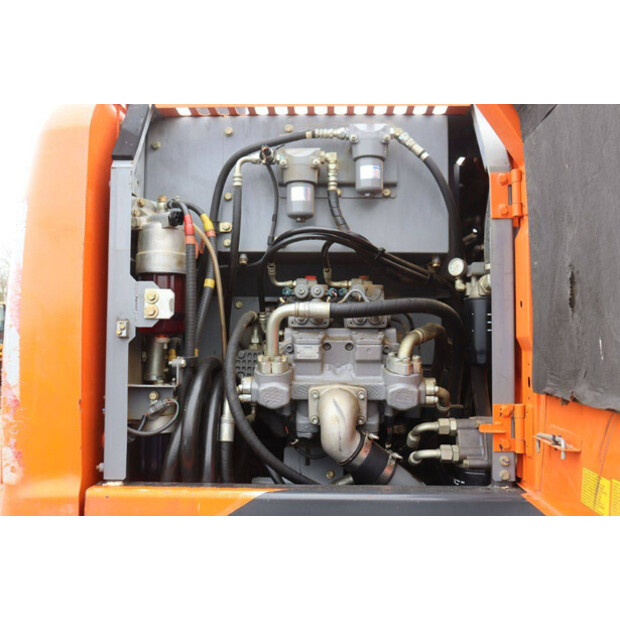 2016 Hitachi ZX140W-5B-46502747