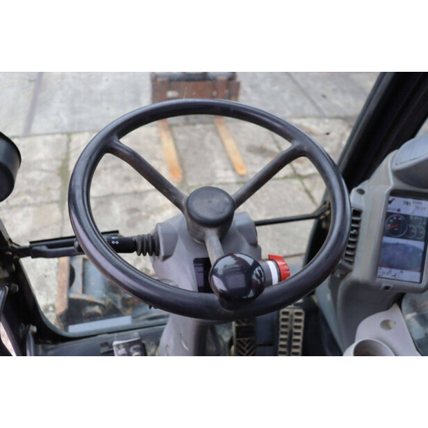 2016 Hitachi ZX140W-5B-46502761