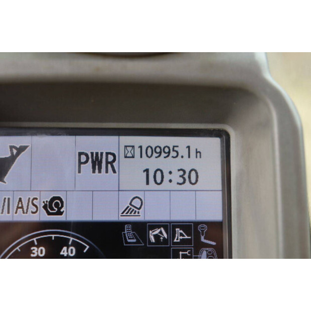 2016 Hitachi ZX140W-5B-46502768