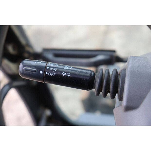 2016 Hitachi ZX140W-5B-46502771