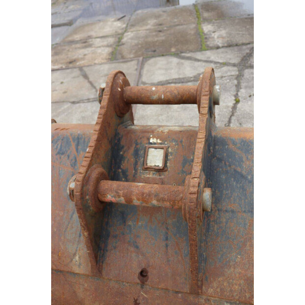 2016 Hitachi ZX140W-5B-46502789