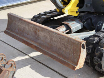 2018-neuson-e12-04-46503015