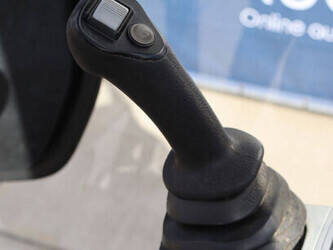 2018-neuson-e12-04-46503026